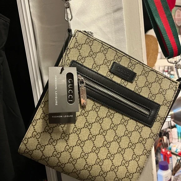 Beige/tan and Black Men's Bag - Picture 6 of 9